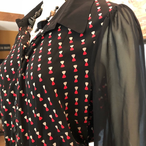 NWT Forever 21 dress.  Cute with bow ties. - Picture 4 of 5